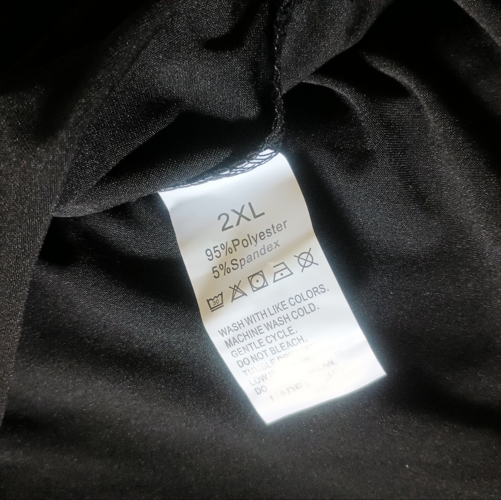 2X Black dress with pearl embellishment on the collar and sleeves - Picture 2 of 2